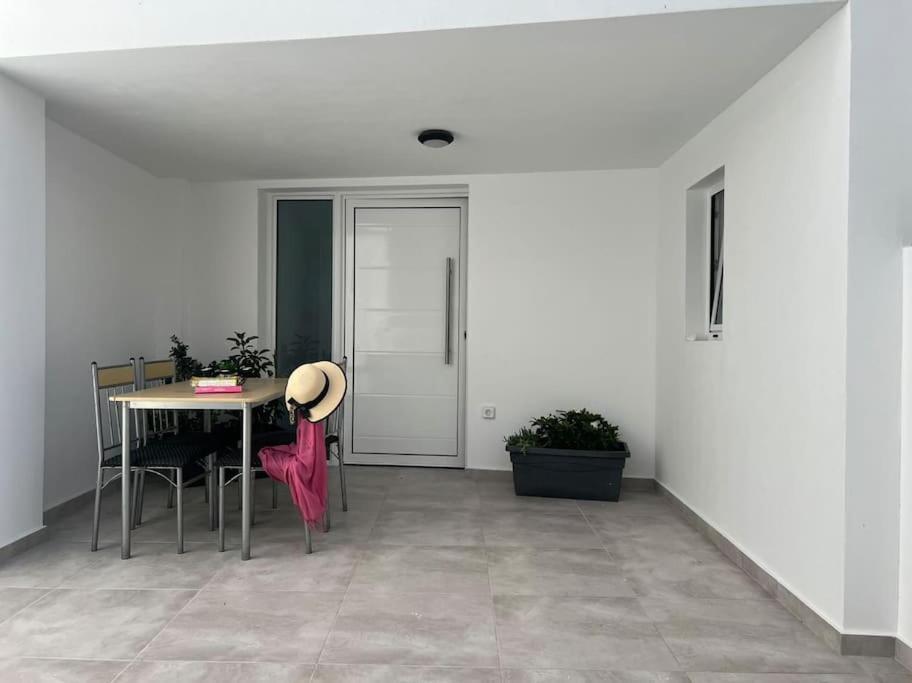 Villa Family Emporio  المظهر الخارجي الصورة